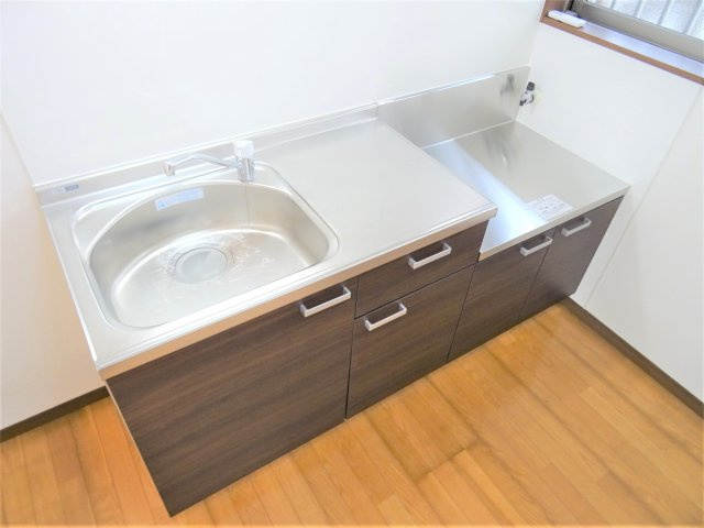 平野コーポ2のキッチン|システムキッチン