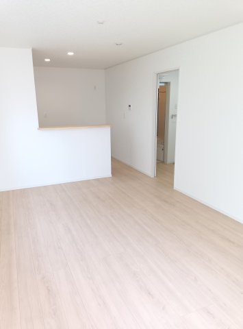 古河市諸川　第9　3号棟の居間・リビング