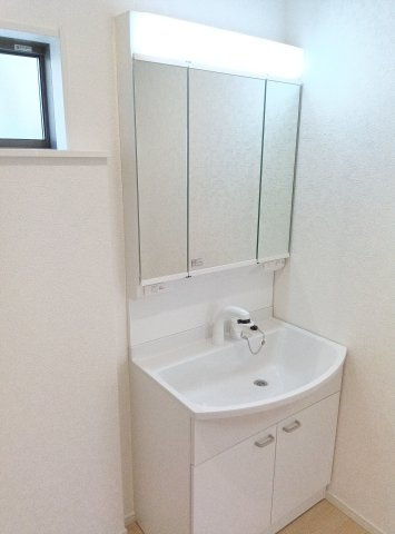 古河市諸川　第9　3号棟の独立洗面台