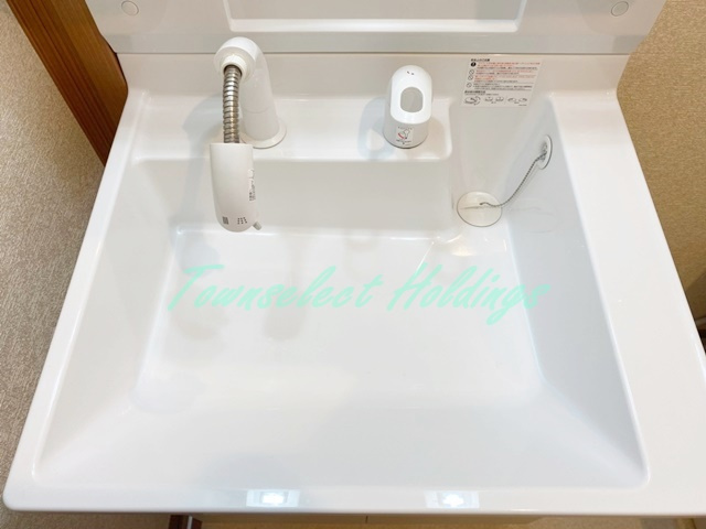 IQテラス横浜戸塚の独立洗面台