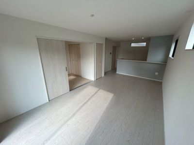 【居間・リビング】 | 菊陽町沖野3丁目　新築戸建