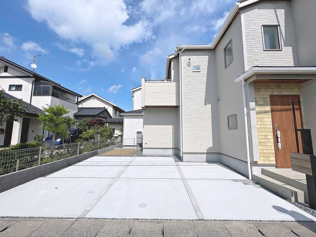 新築戸建・新築建売　郡山市台新一丁目　大成小・第一中の駐車場|駐車スペースは3台可能です！（車種による）