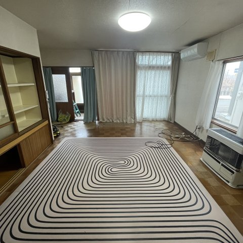 登別市若山町3丁目27-52戸建の居間・リビング