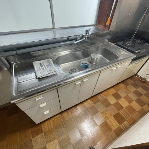 登別市若山町3丁目27-52戸建のキッチン