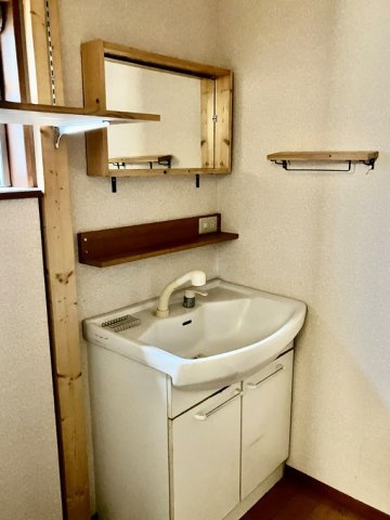 南湖戸建の洗面所