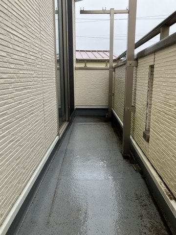 南湖戸建のバルコニー