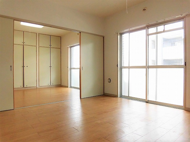 KTD松原町の居間・リビング