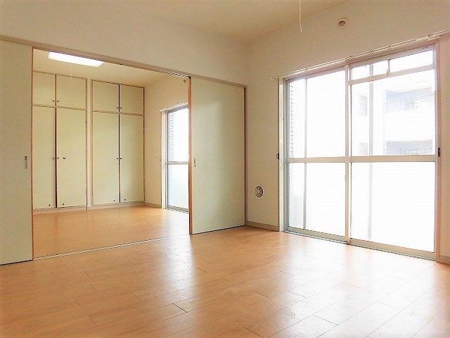 KTD松原町の居間・リビング