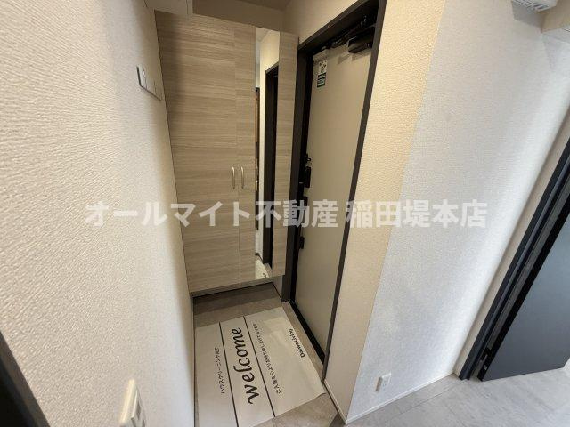 川崎市多摩区宿河原５丁目のアパートの玄関