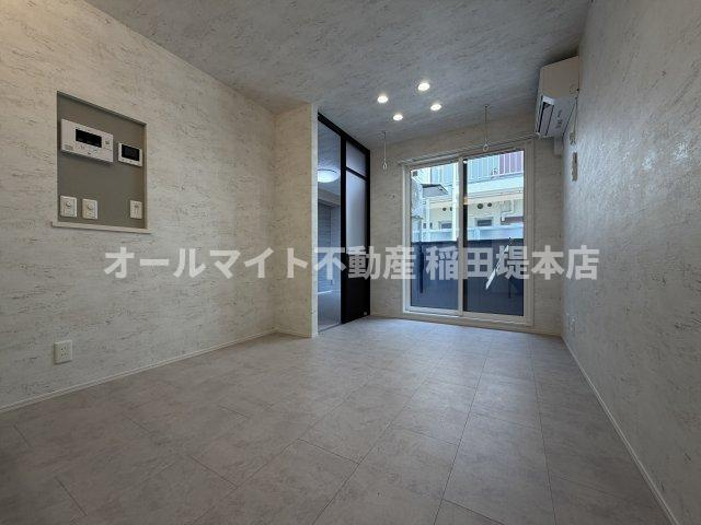 川崎市多摩区宿河原５丁目のアパートの居間・リビング