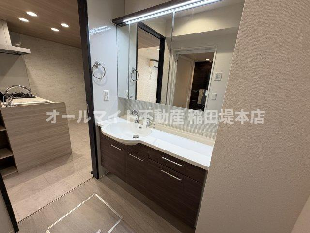 川崎市多摩区宿河原５丁目のアパートの洗面所