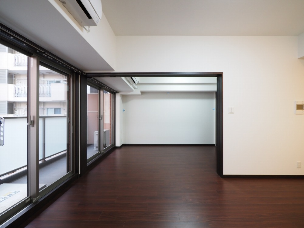 ORSUS新大阪の居間・リビング