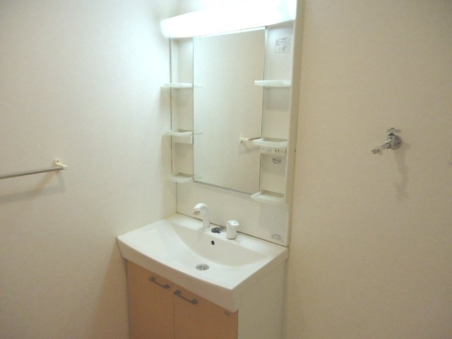 パティオの洗面所|洗髪洗面化粧台