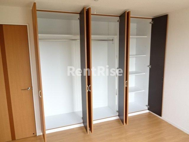 オリエンタルコートの収納|クローゼット(イメージ)