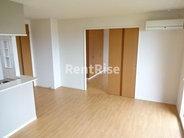 オリエンタルコートの寝室|リビング(イメージ)