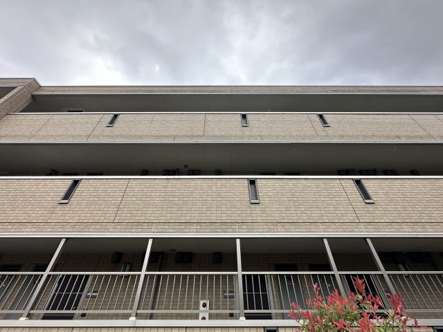 川崎市多摩区西生田２丁目のアパートの外観