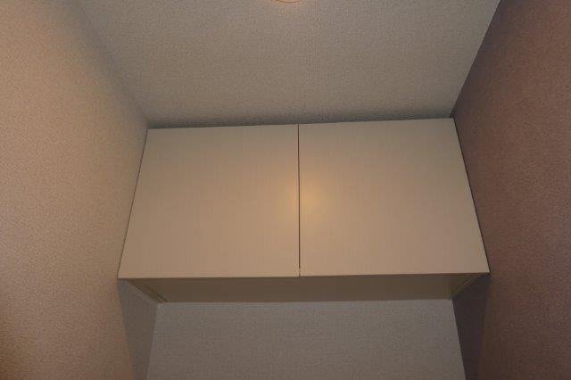 シェトアAのトイレ|棚