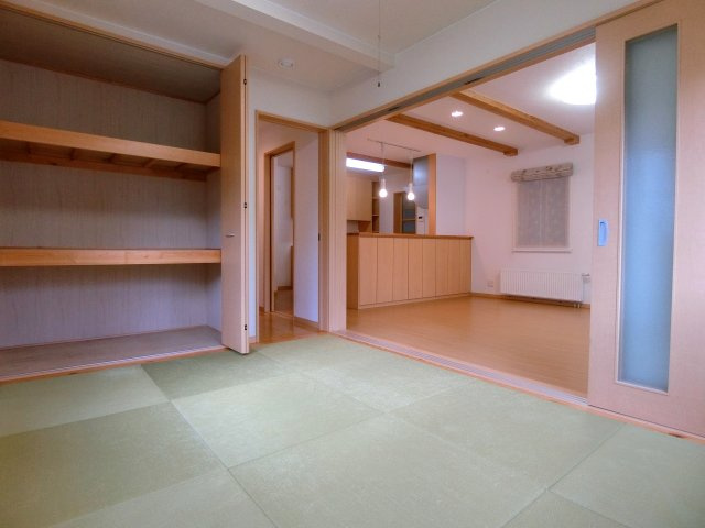 新潟市東区物見山2丁目の和室