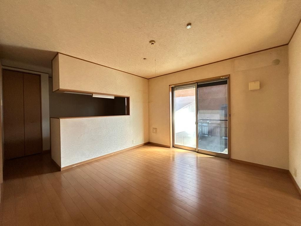 川越市今福　中古戸建の居間・リビング