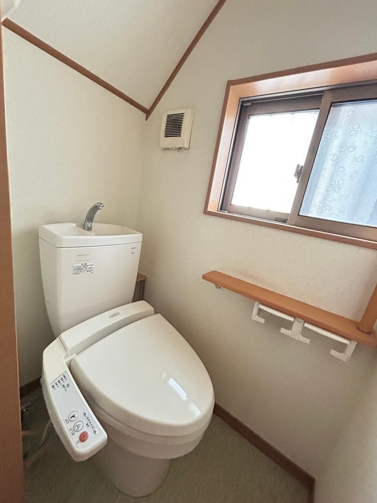 川越市今福　中古戸建のトイレ