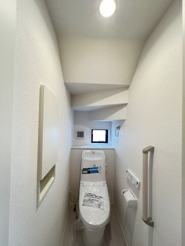 橿原市東坊城町1棟のトイレ