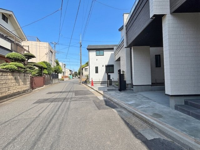 練馬区田柄4丁目 全4棟 A号棟の前面道路含む現地写真|約5ｍ公道×約4.5ｍ公道に面する全4棟
　～光と風を享受する快適な立地～
人気の光が丘エリアに徒歩圏内