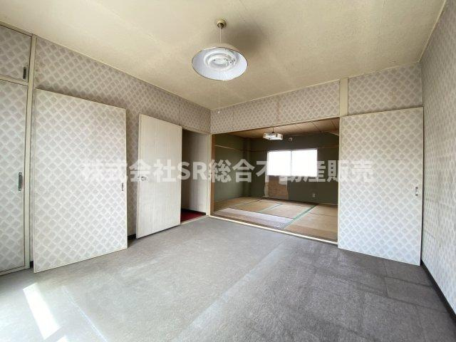 中小阪1丁目中古テラスハウスの子供部屋|隣の和室と繋げて使えば広々とした空間になります！