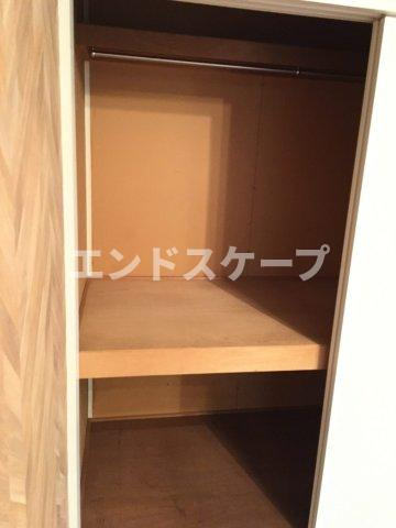 ビューパレーせしもBの収納|高崎、前橋、伊勢崎エリアのお部屋探しはエンドスケープまで！お客様の理想お聞かせ下さい♪