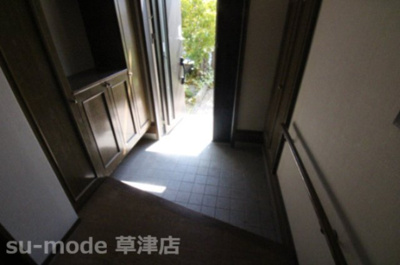 【玄関】 | 綣10丁目戸建 | 落ち着いた玄関です