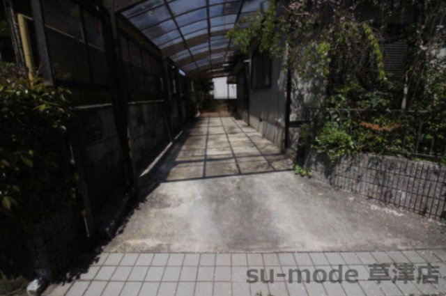 【駐車場】 | 綣10丁目戸建 | カースペースがあります