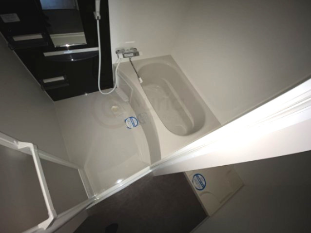 セレニテ神戸元町クレアの浴室