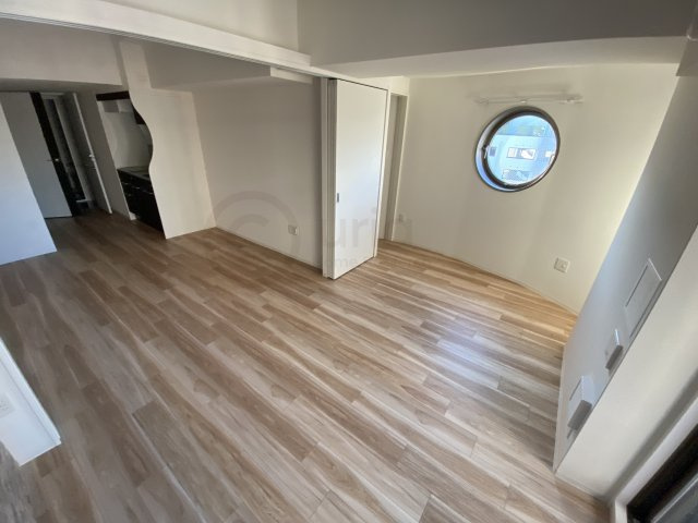 セレニテ神戸元町クレアの居間・リビング