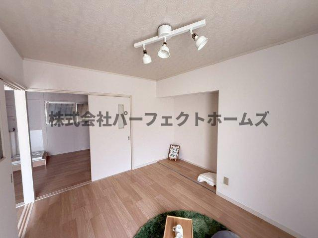 津田東町戸建　賃貸の洋室|洋室です