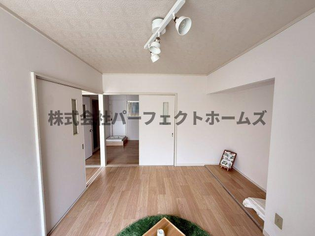 津田東町戸建　賃貸の洋室|広々とした洋室です