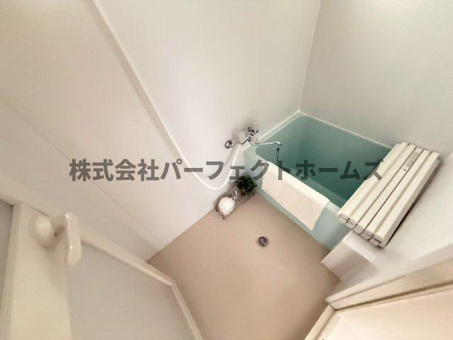 津田東町戸建　賃貸の浴室|落ち着いた空間のお風呂です
