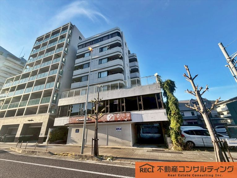セリーヌ本山の外観