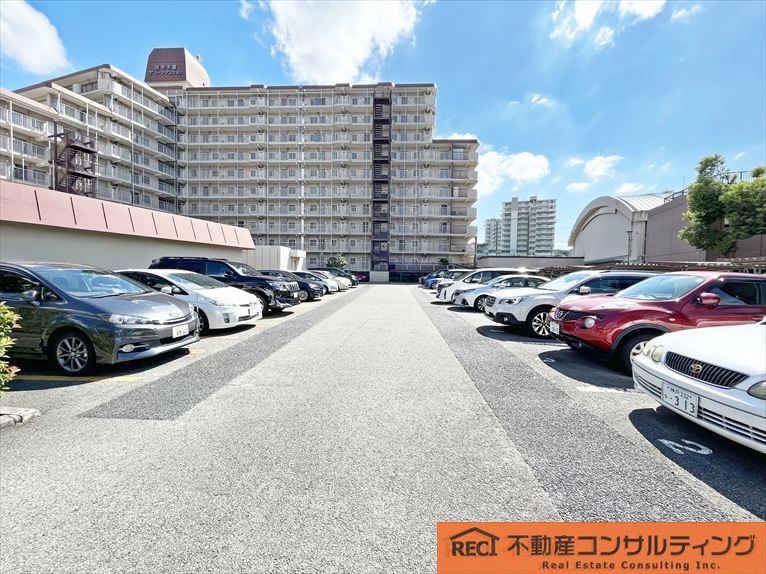 浜甲子園グリーンマンションの駐車場