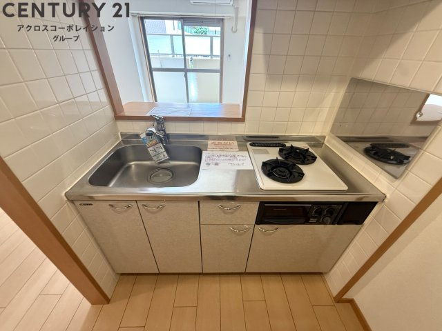 2口ガスコンロ付きのカウンターキッチン