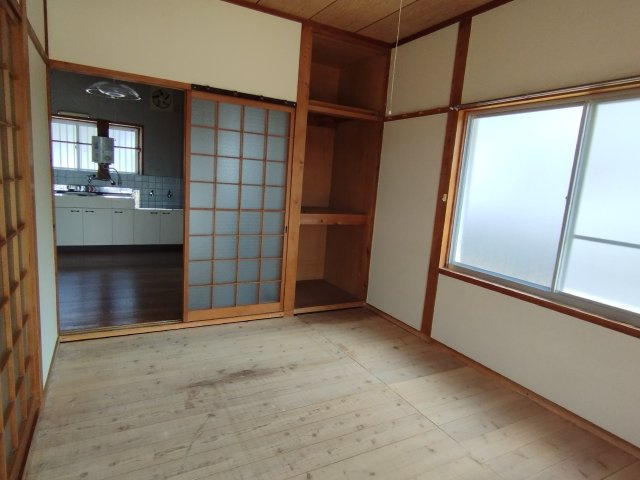 岡崎市西大友町字蓮花寺の一戸建ての和室