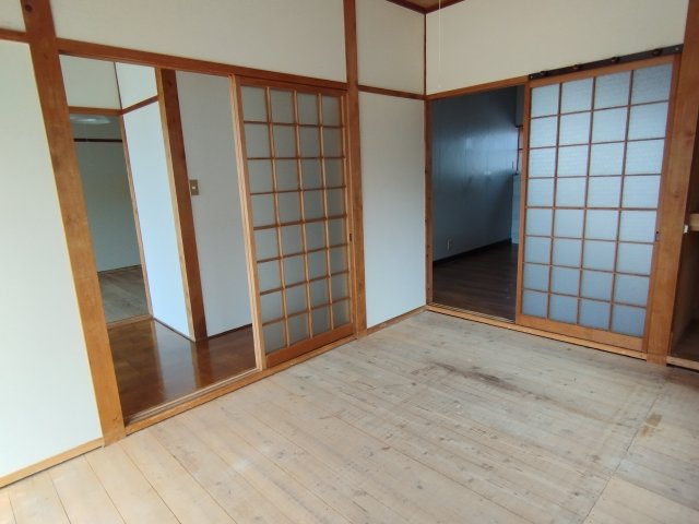 岡崎市西大友町字蓮花寺の一戸建ての和室