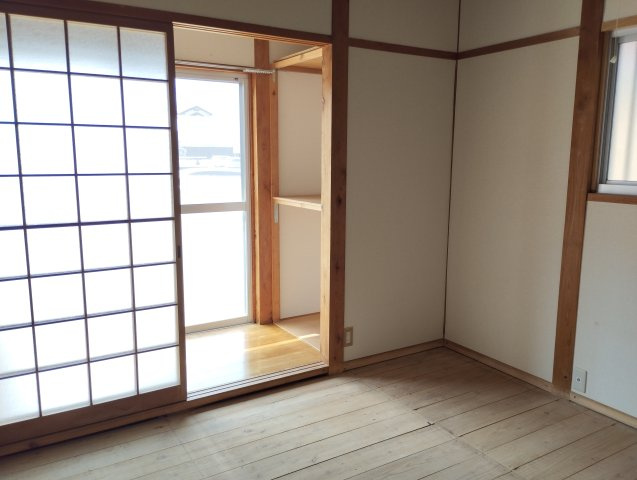 岡崎市西大友町字蓮花寺の一戸建ての和室
