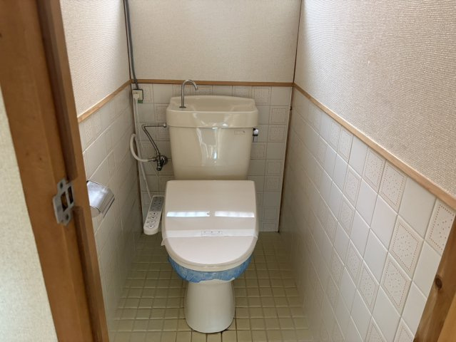 岡崎市西大友町字蓮花寺の一戸建てのトイレ
