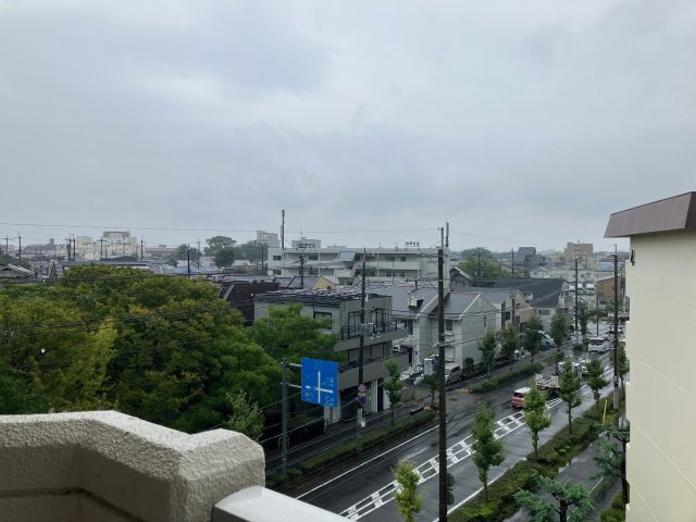 兵庫県公社　宝塚安倉（３）４号棟の展望