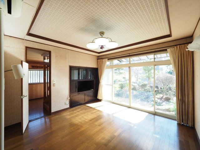 高知市瀬戸西町1丁目　中古戸建ての居間・リビング