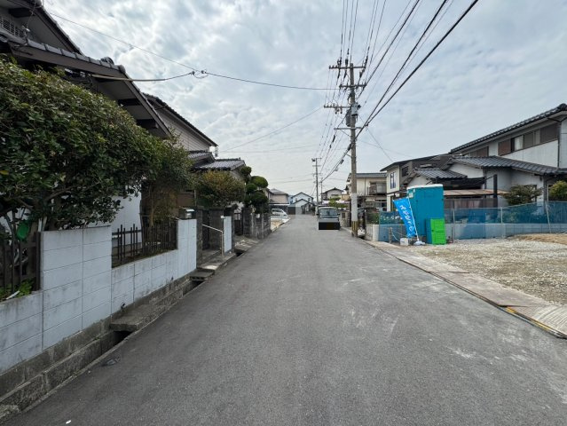 ーBloom－ブルームー小倉南区中曽根6丁目3期　【小倉南区　新築戸建て】の前面道路含む現地写真|現地撮影　2026,3,22　ーBloom－ブルームー小倉南区中曽根6丁目3期　【小倉南区　新築戸建て】