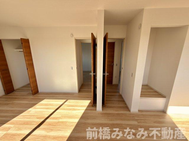 【新築】渋川市八木原　３号棟(全４棟)　アーバンスタイル　新築建売分譲の洋室|落ち着いた色調の洋室です