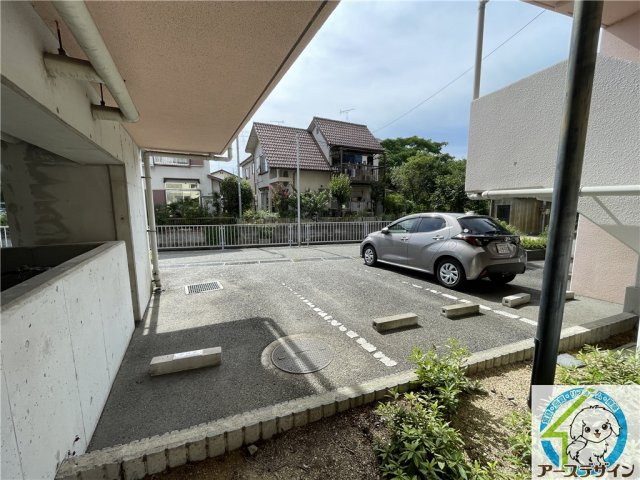 パセイオ・サンコーの駐車場