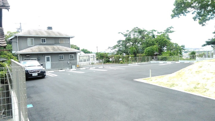 クレストヒルズ　Ｄ　　刈谷市近郊の賃貸はクラスホーム刈谷店の駐車場