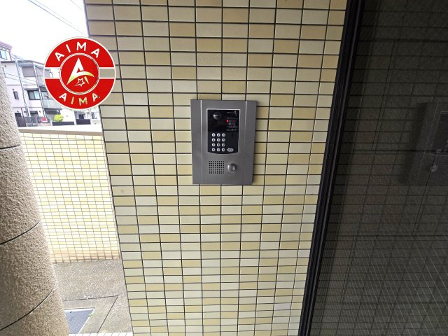 ロマネスク大濠アネックスのロビー|広々としたロビー空間で、ゆとりある共有スペースです。