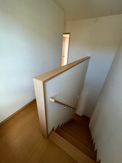 津倉町貸家
